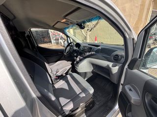 Nissan NV 200 2014 1.5 DCI-thumb-16