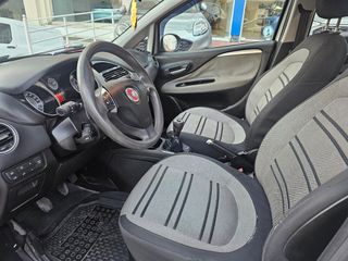 Fiat Punto 2010-thumb-2