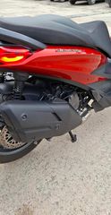Piaggio Beverly 400 2023-thumb-10