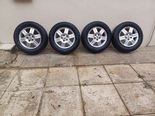 ΖΑΝΤΟΛΑΣΤΙΧΑ HONDA CRV 215/65/16 MICHELIN LATITUDE  4 εποχων Γαλλικα  με λιγα χιλιομετρα σε καλη κατασταση.