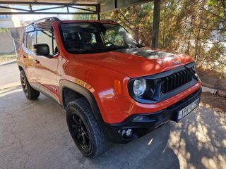 Jeep Renegade 2016 Trailhawk Anniversary special edition-thumb-5