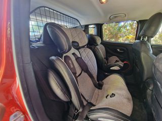 Jeep Renegade 2016 Trailhawk Anniversary special edition-thumb-12
