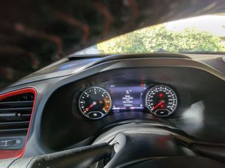 Jeep Renegade 2016 Trailhawk Anniversary special edition-thumb-14