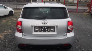Toyota Urban Cruiser 2010 4X4-thumb-5