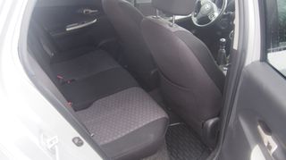 Toyota Urban Cruiser 2010 4X4-thumb-13
