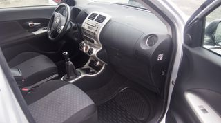 Toyota Urban Cruiser 2010 4X4-thumb-14