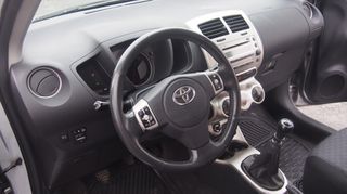Toyota Urban Cruiser 2010 4X4-thumb-19