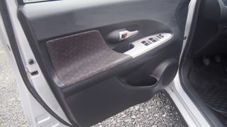Toyota Urban Cruiser 2010 4X4-thumb-20