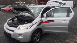 Toyota Urban Cruiser 2010 4X4-thumb-23