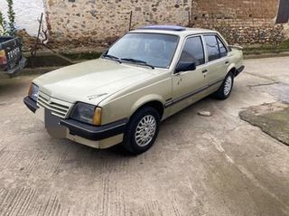 Opel Ascona 1984