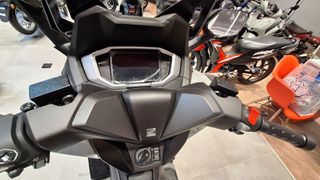 Honda Forza 350 2026 2026-thumb-2