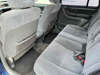 Honda CR-V 1999-thumb-2