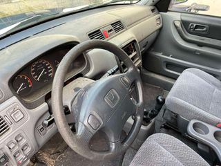 Honda CR-V 1999-thumb-6