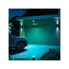 Philips Hue Secure Flood Light with Camera EU-thumb-6