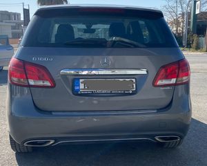Mercedes-Benz B 180 2017 SPORTPAKET-thumb-4