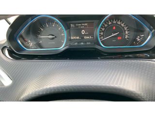 Peugeot 2008 2018 PURETECH 110 ALLURE-thumb-10