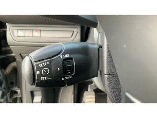 Peugeot 2008 2018 PURETECH 110 ALLURE-thumb-26