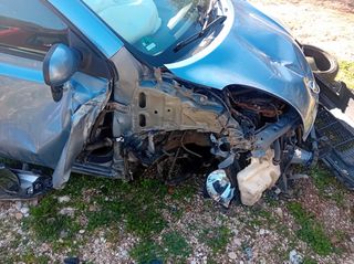 Nissan Micra 2005 CABRIO-thumb-5