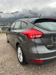 Ford Focus 2017-thumb-9