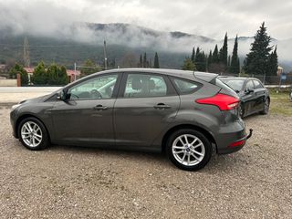 Ford Focus 2017-thumb-10