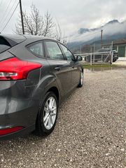 Ford Focus 2017-thumb-11