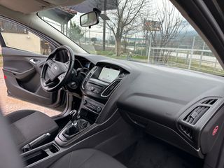 Ford Focus 2017-thumb-14