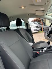 Ford Focus 2017-thumb-16