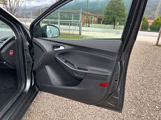 Ford Focus 2017-thumb-20