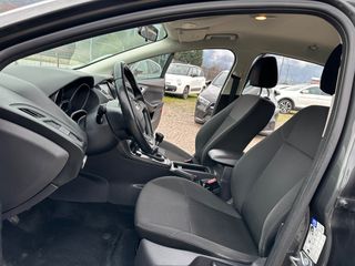 Ford Focus 2017-thumb-22