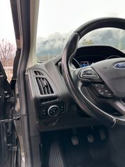 Ford Focus 2017-thumb-23