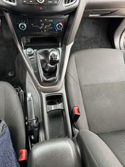 Ford Focus 2017-thumb-34