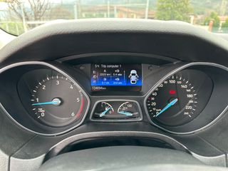 Ford Focus 2017-thumb-35