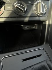 Volkswagen Polo 2019 1.0 TSI COMFORTLINE 95 HP-thumb-16
