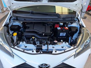 Toyota Yaris 2018-thumb-16