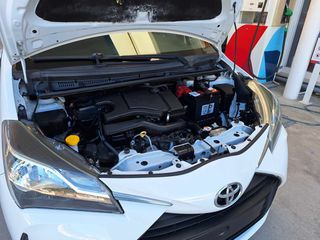 Toyota Yaris 2018-thumb-17