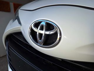 Toyota Yaris 2018-thumb-13
