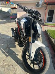 KTM 125 Duke 2019-thumb-1