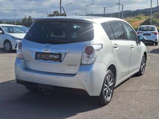 Toyota Verso 2014-thumb-5
