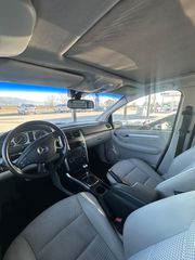 Mercedes-Benz B 200 2008 AVANTAGARDE-thumb-9