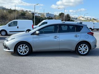 Toyota Auris 2016-thumb-3