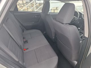Toyota Auris 2016-thumb-12