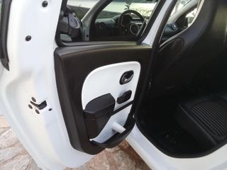 Renault Twingo 2019 0.9 TCe Intens Full Extra-thumb-12