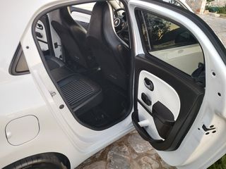 Renault Twingo 2019 0.9 TCe Intens Full Extra-thumb-14