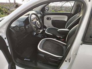 Renault Twingo 2019 0.9 TCe Intens Full Extra-thumb-24