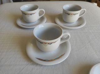 Σετ φλυτζάνια τσαγιού πορσελάνης με πιατάκια