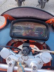 Kawasaki GPZ 500 S 1989-thumb-2