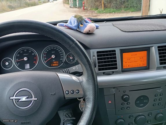 Opel Signum 2004 2.0T