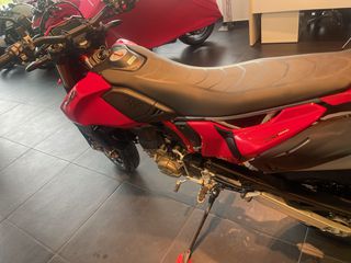 Ducati Hypermotard 2025 698-thumb-2
