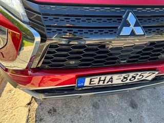 Mitsubishi Eclipse Cross 2022 Plug-In Hybrid INTENSE 4WD-thumb-4