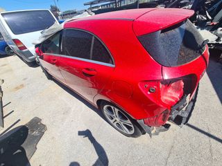 Mercedes-Benz A 180 2014 URBAN-thumb-1
